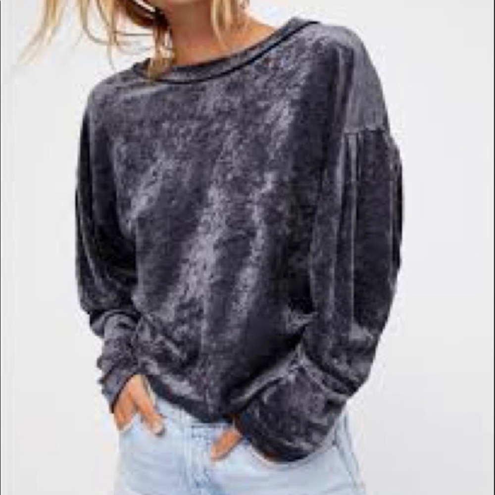 🎉HP🎉 Free People We The Free Milan Gray Velvet Pullover Top XS